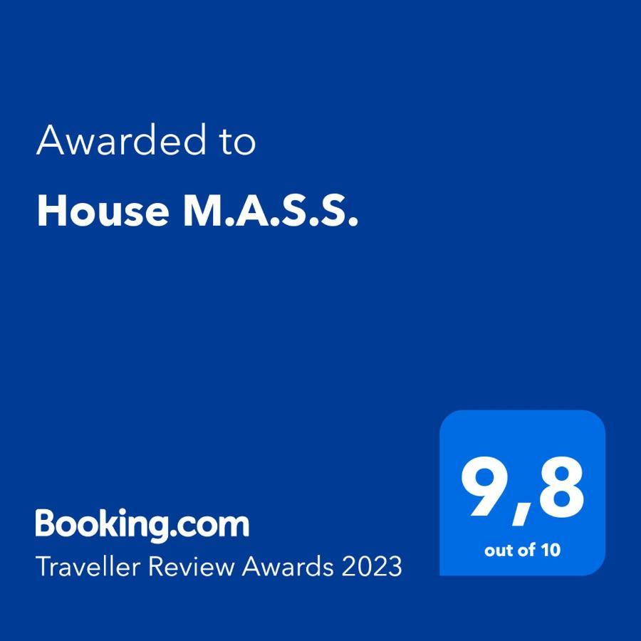 Apartment House M.a.s.s. *